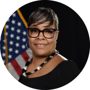 Luciette "Luckie" Wren